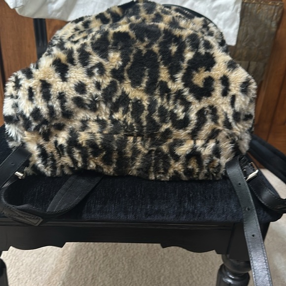 Backpack - Picture 5 of 8